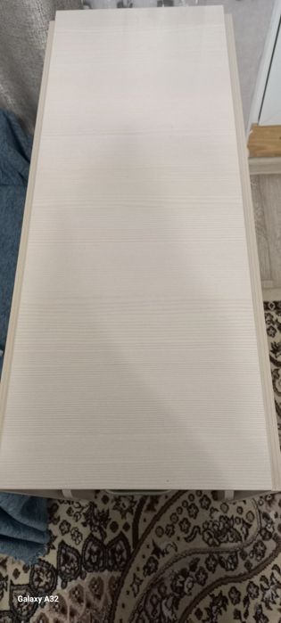 Стол-книжка новый для гостиной