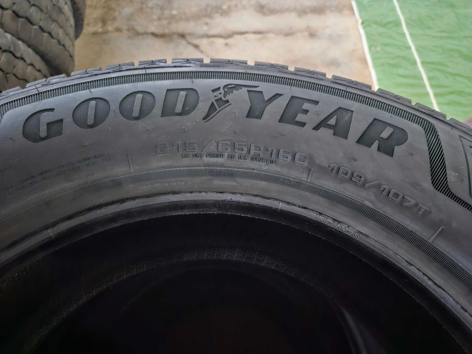 4 Нови бусови гуми 215/65R16C Goodyear Cargo 4Seasons 109/107H DOT3624