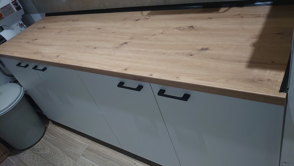 Мебелно обзавеждане