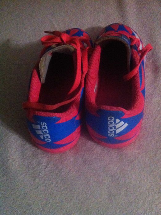 детски футболни стоножки Adidas