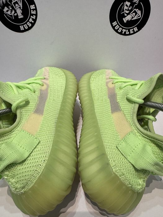 Маратонки ADIDAS YEEZY BOOST 350 V2 .Номер 38.5