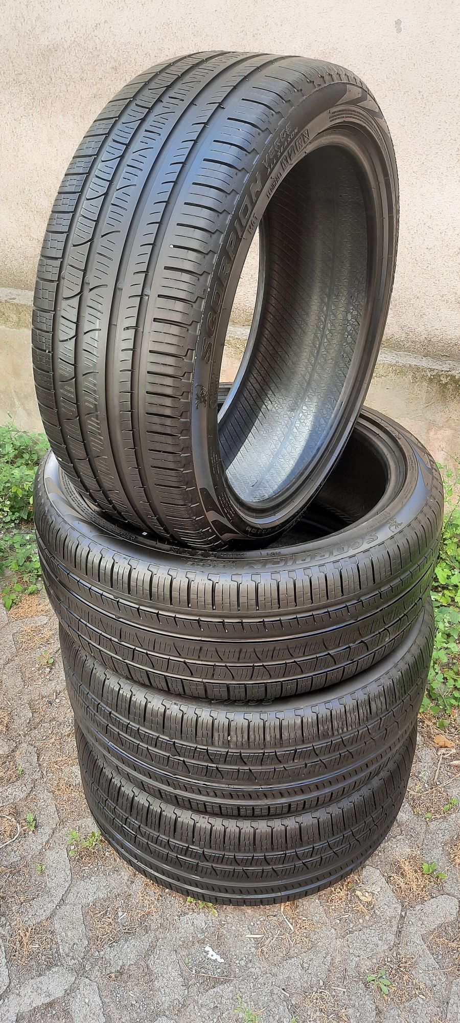 4 броя всесезонни гуми 265 40 21 Pirelli dot21