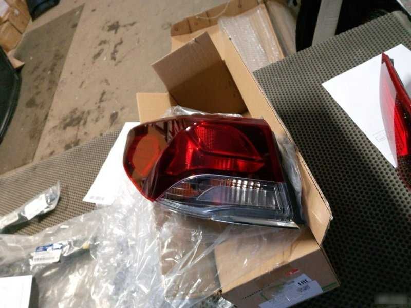 Фонарь (внешний) LH Sonata 7