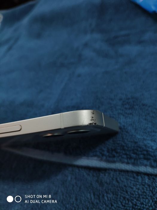 iPhone 12 за части