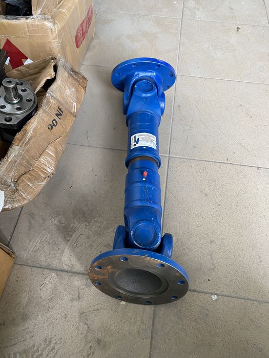 Cardan interaxial cu flansa de 180 8 gauri