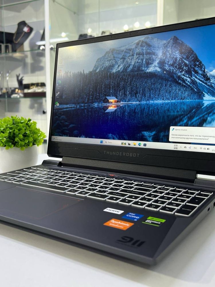 Thunderobot core i5-12 Ram 16gb ssd 512gb RTX 4050