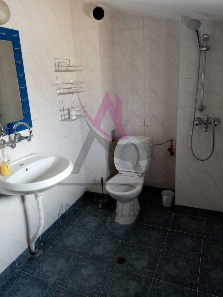 Дава се под наем Тристаен апартамент в Варна, Генералите - 100 кв.м за 600 € - Снимка #5