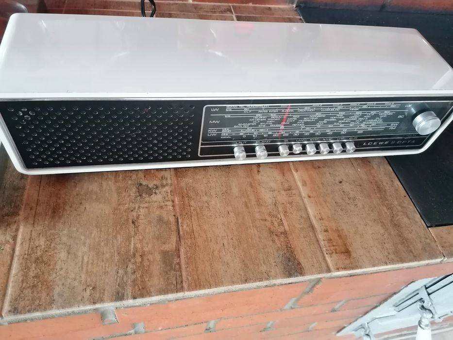 Radio retro Loewe Opta
