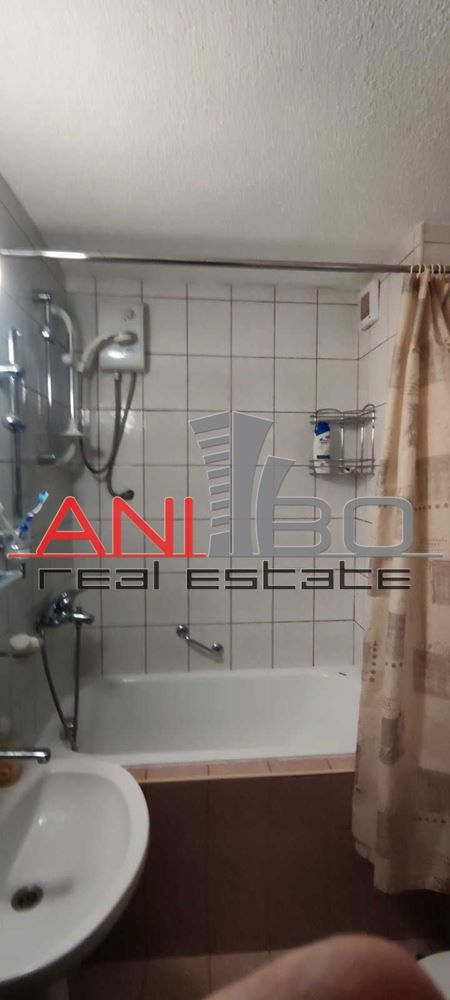 Продава се Двустаен апартамент в Варна, Лятно кино Тракия - 70 кв.м за 1979 €/кв.м - Снимка #11