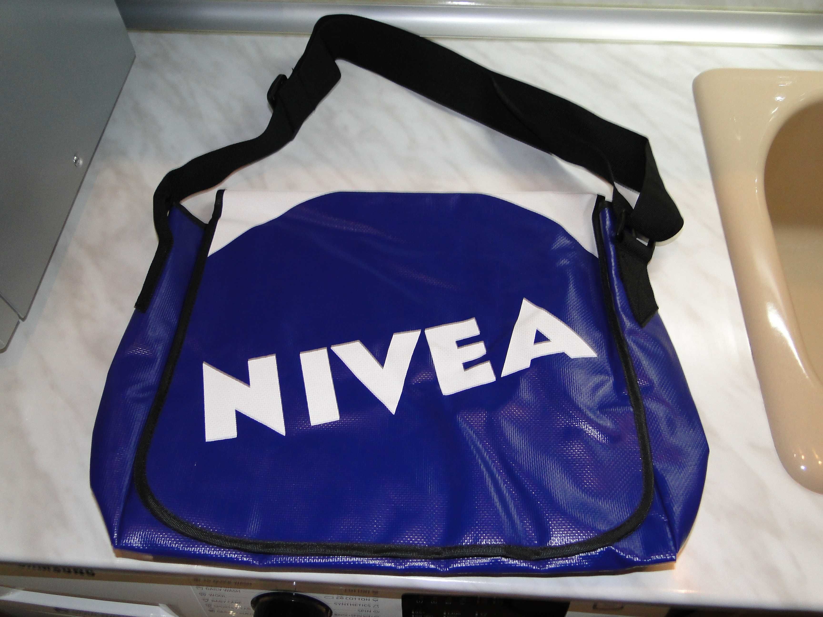 Чанта на Nivea - нова
