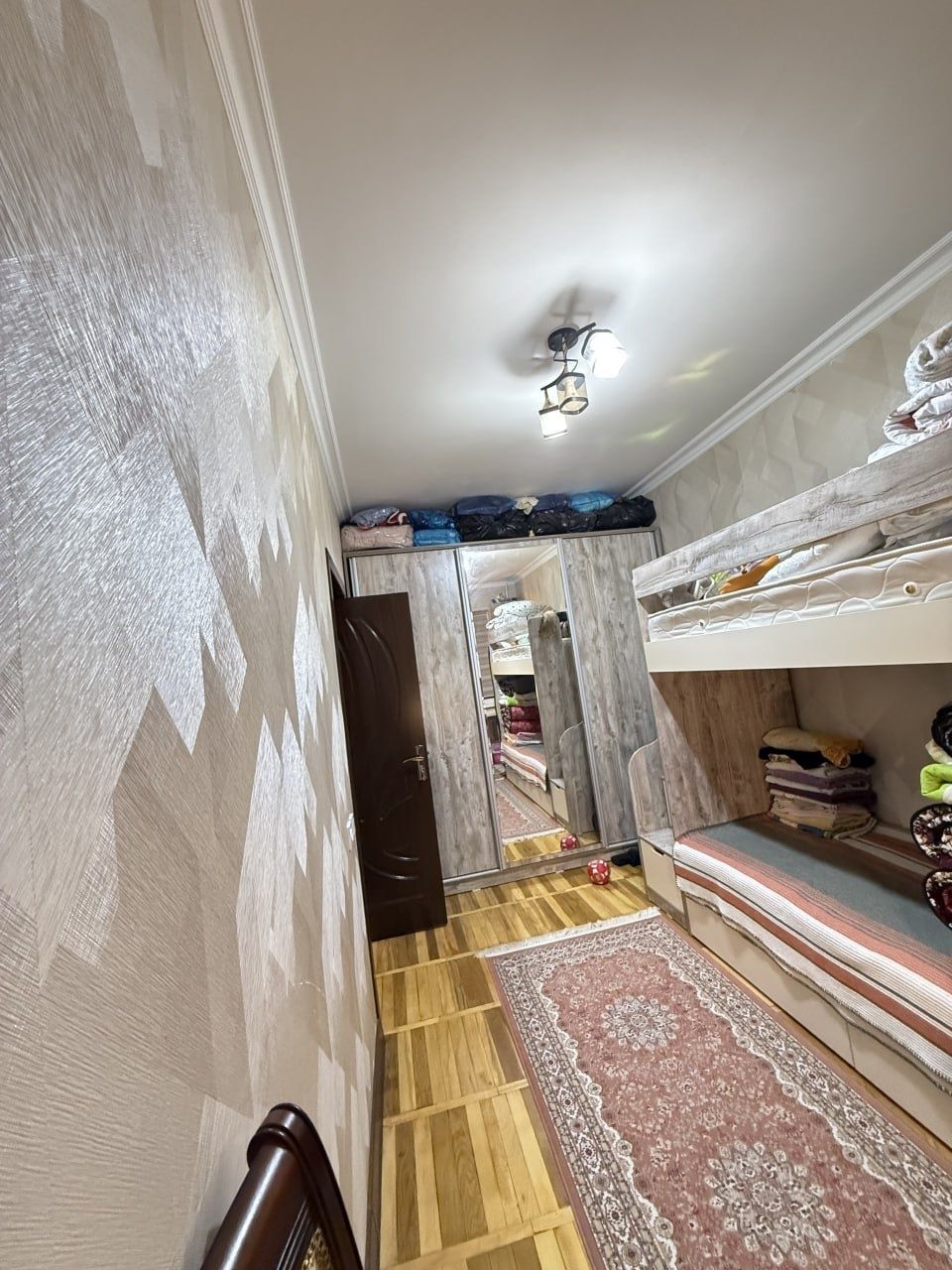 Sotiladi Квартира Мирабад 4//3//4 100м2 Спец план ор. Транспортный