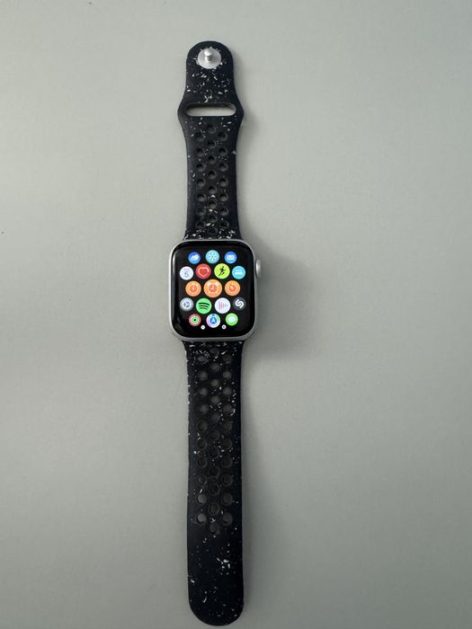 Apple Watch Series 5 Nike GPS+ Cellular