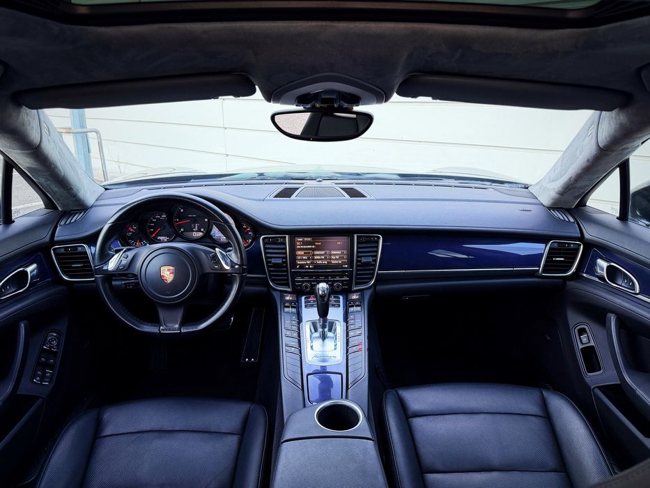 Panamera 3.0d •Platinum Edition •alcantara•jante turbo