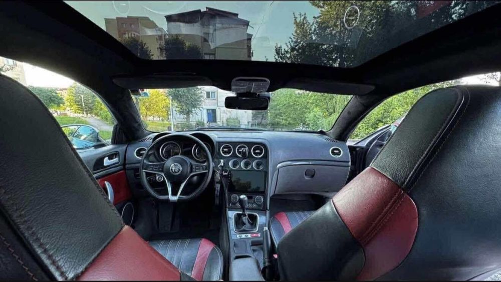 Alfa Romeo Brera 2.4 230 cp schimb cu W124 sau Audi TT