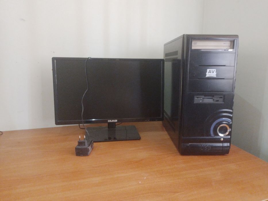 Зтаси 800 000 (яна келиштирилади), ноутбук+2та монитор +системный блок