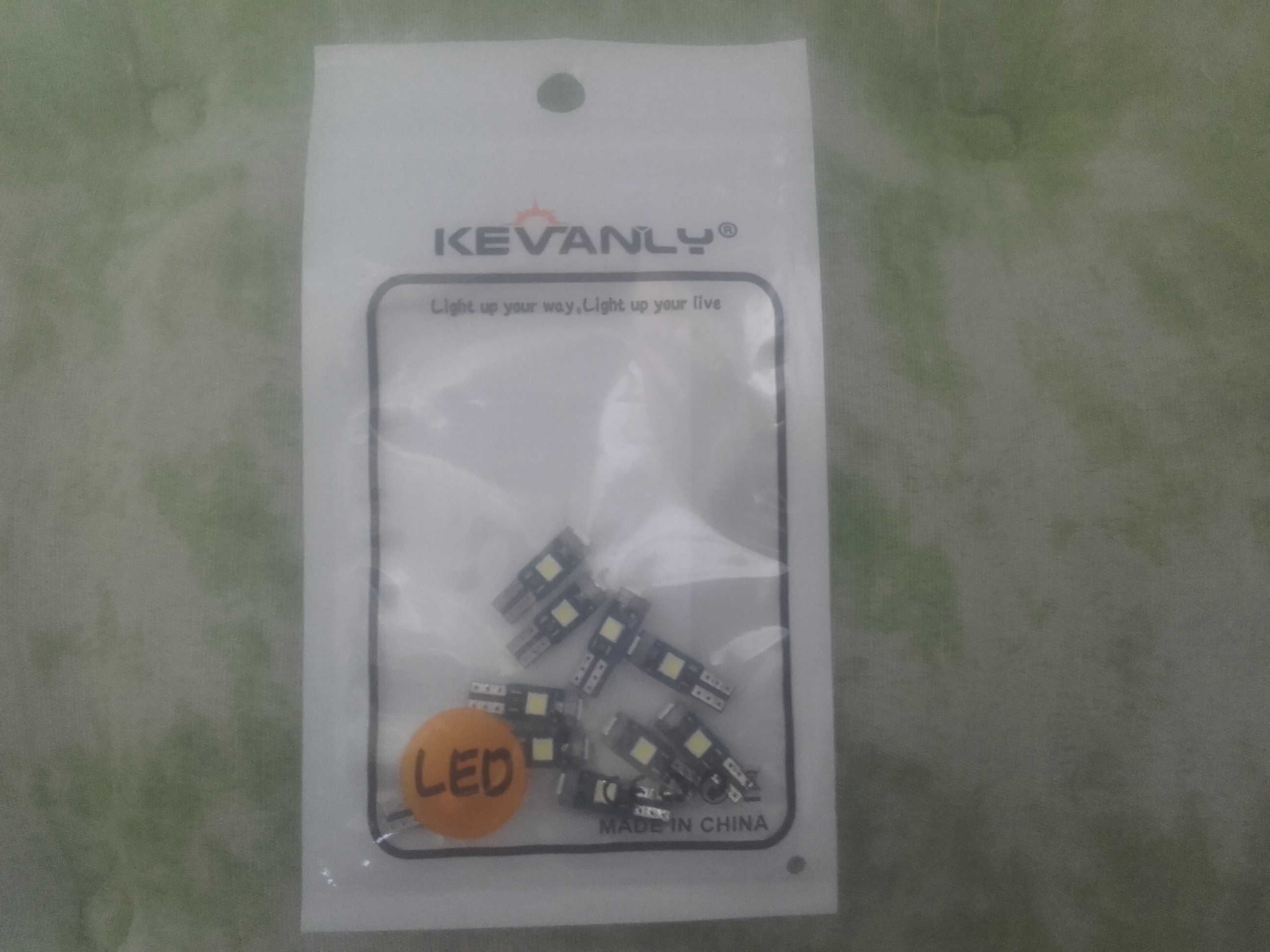 Set 10 bucati becuri T5 tehnologie LED (necesita soclu)