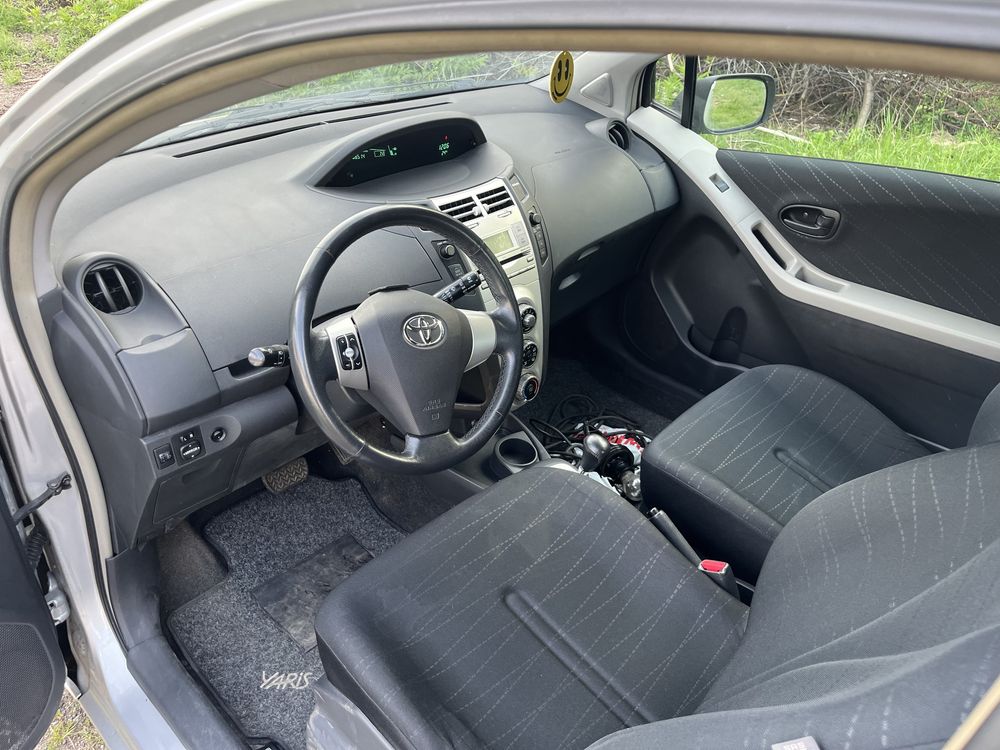 Toyota Yaris 1.3 автоматик на части