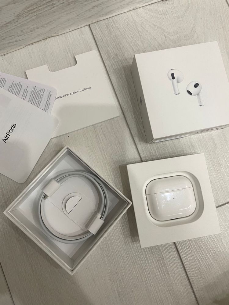 Наушники Apple AirPods 3 белый