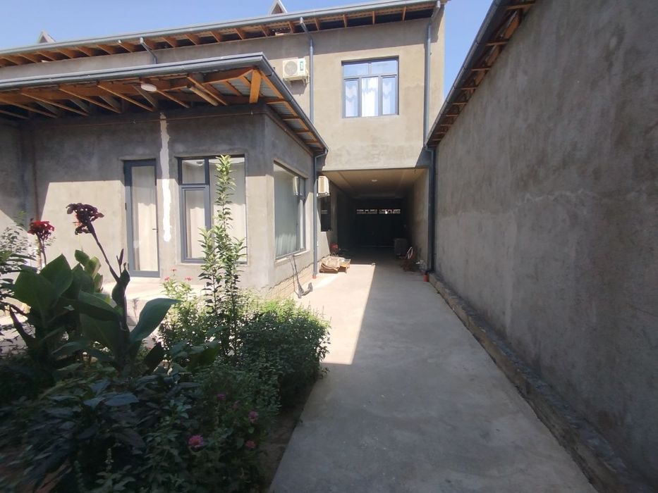 Кибрайский р-н! Дурмон МФЙ Турк махалла Про-ся 3-соток евродом 8-комна