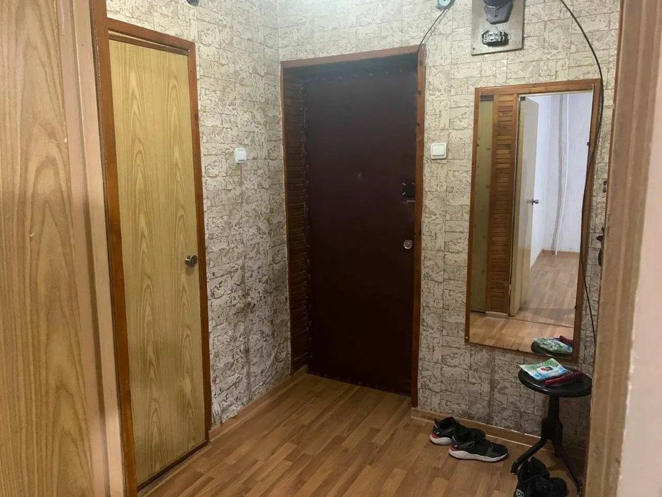 Продаётся 2/1/4,кирпич, массив куйлюк-1