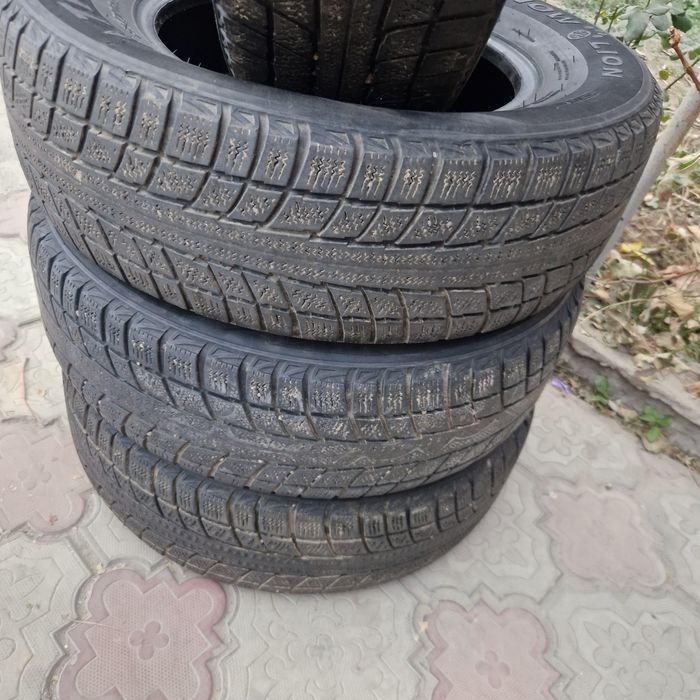 Продам зимние шины
