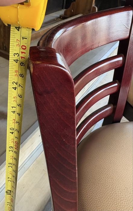 Високи бар столове