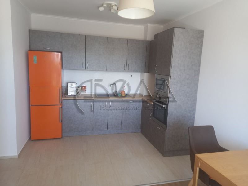 Продава се Двустаен апартамент в София, Център - 70 кв.м за 2815 €/кв.м - Снимка #3