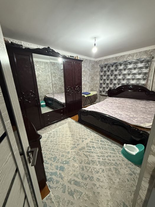 Срочна 3 хонали квартира сотилади хамма мебел техникаси билан