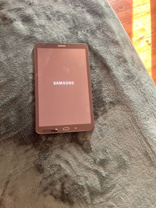 Vand tableta Galaxy Tab A