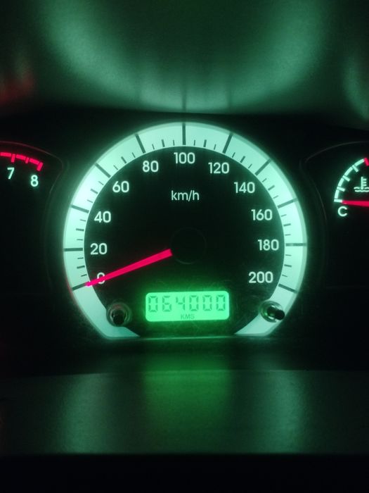 Nexia 2  1.6 super kansaner hamma joyi radnoy tozza moshina