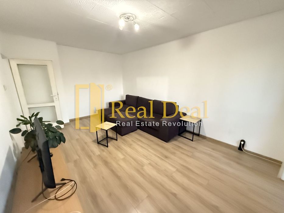 Продава се Двустаен апартамент в София, Фондови жилища - 61 кв.м за 1886 €/кв.м - Снимка #1