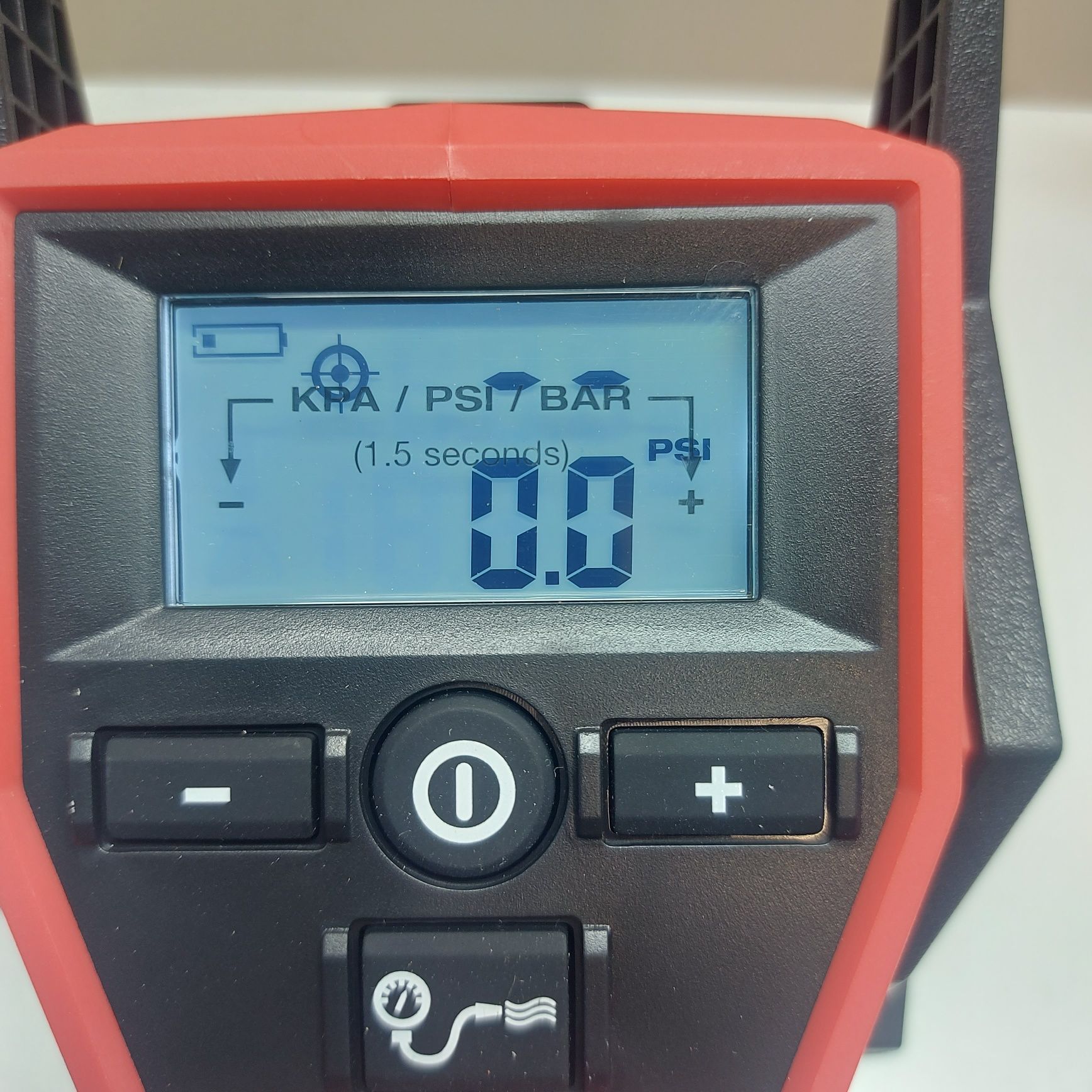 ПРОМОЦИЯ.Акумулаторен компресор Milwaukee M12 BI-0