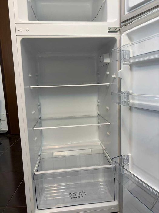 Frigider GORENJE RF4141PW4