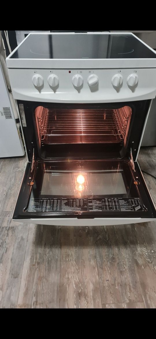 Печка Voss Electrolux