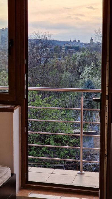 Apartament 2 camere, de închiriat în Tatarasi piata Chirila