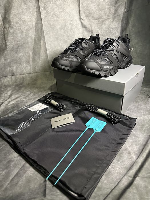 Balnciaga Track - Triple Black