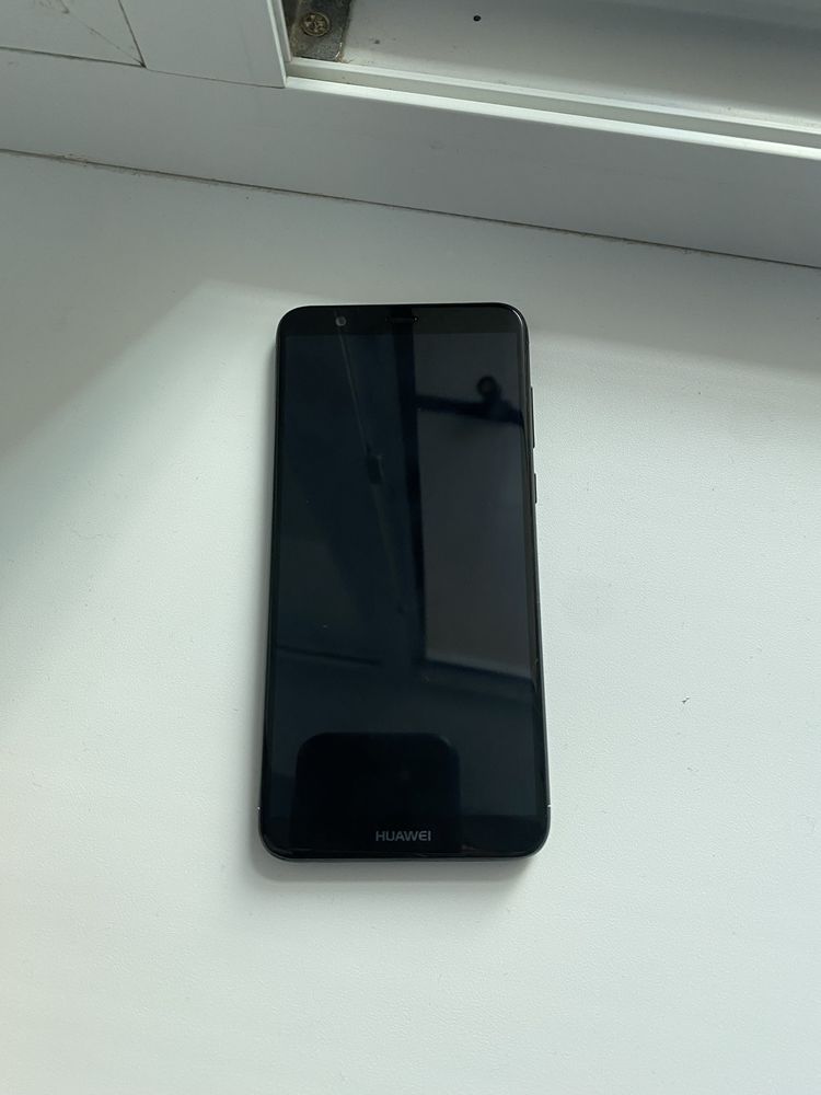 Смартфон Huawei FIG-LX1 P Smart