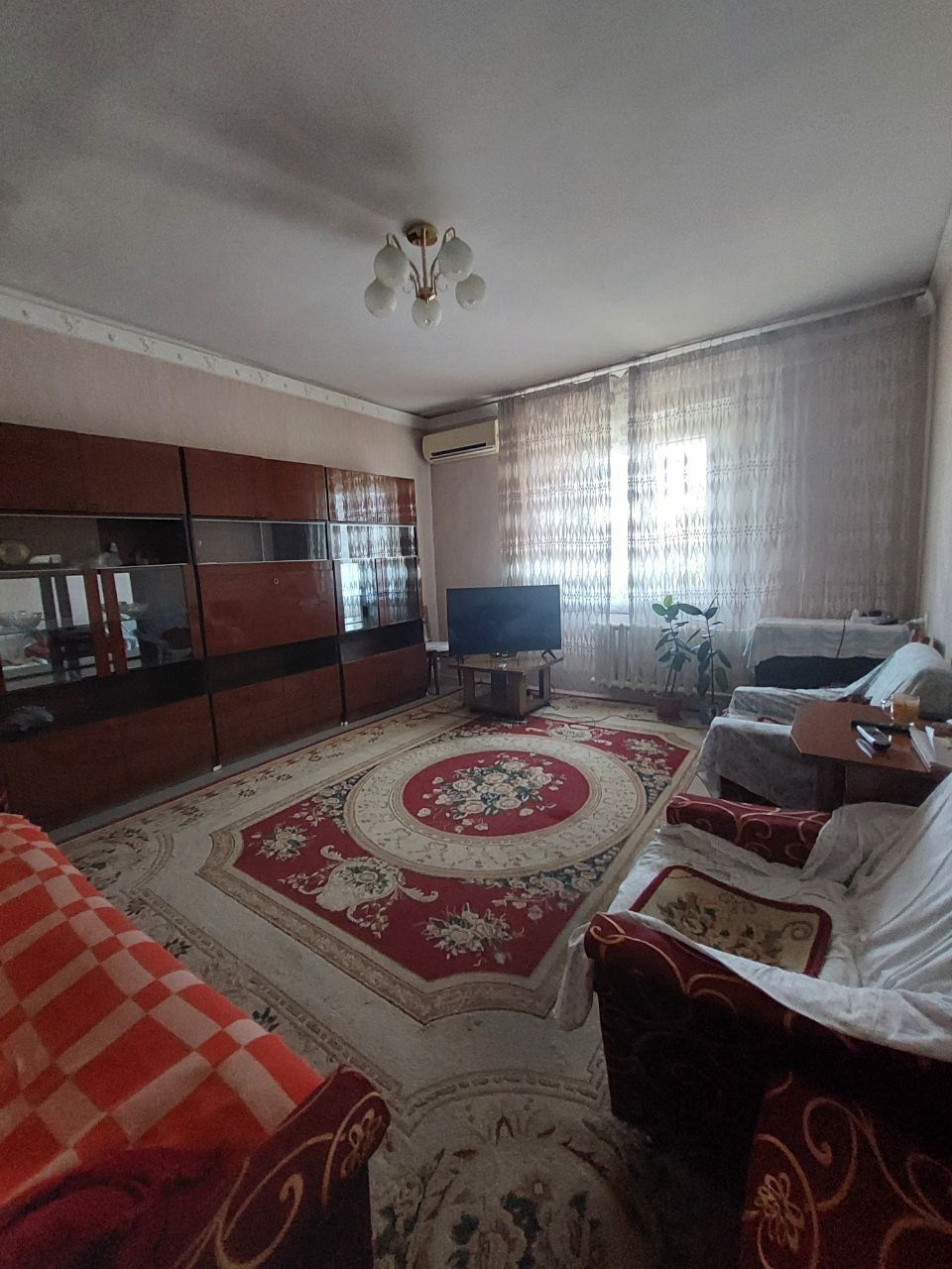 Продаётся 3-х комнатная квартира Сергели, Строитель