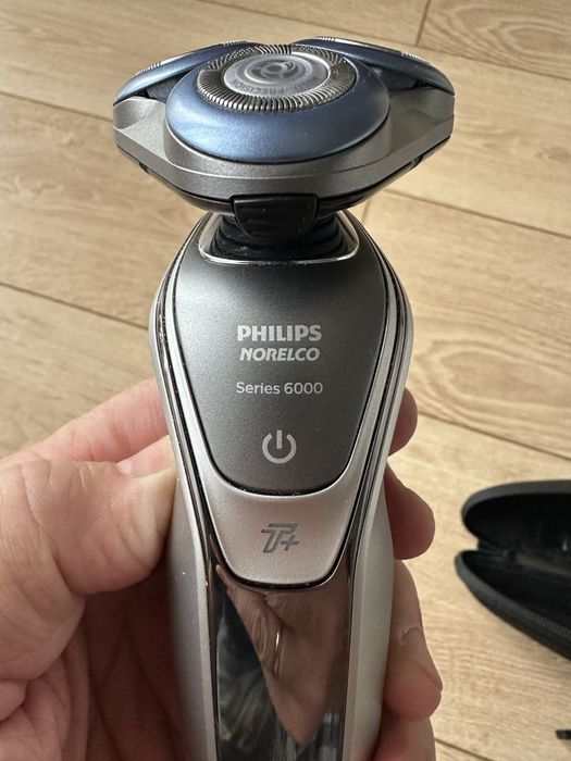 Электробритва Филипс