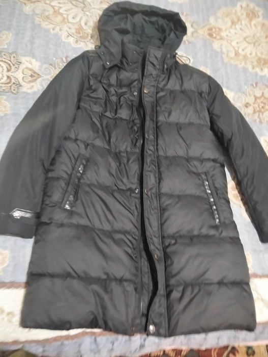 Куртку зимнюю женскую продам