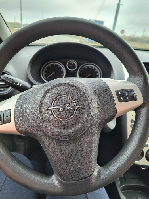 Vand Opel Corsa 1.2 Benzina