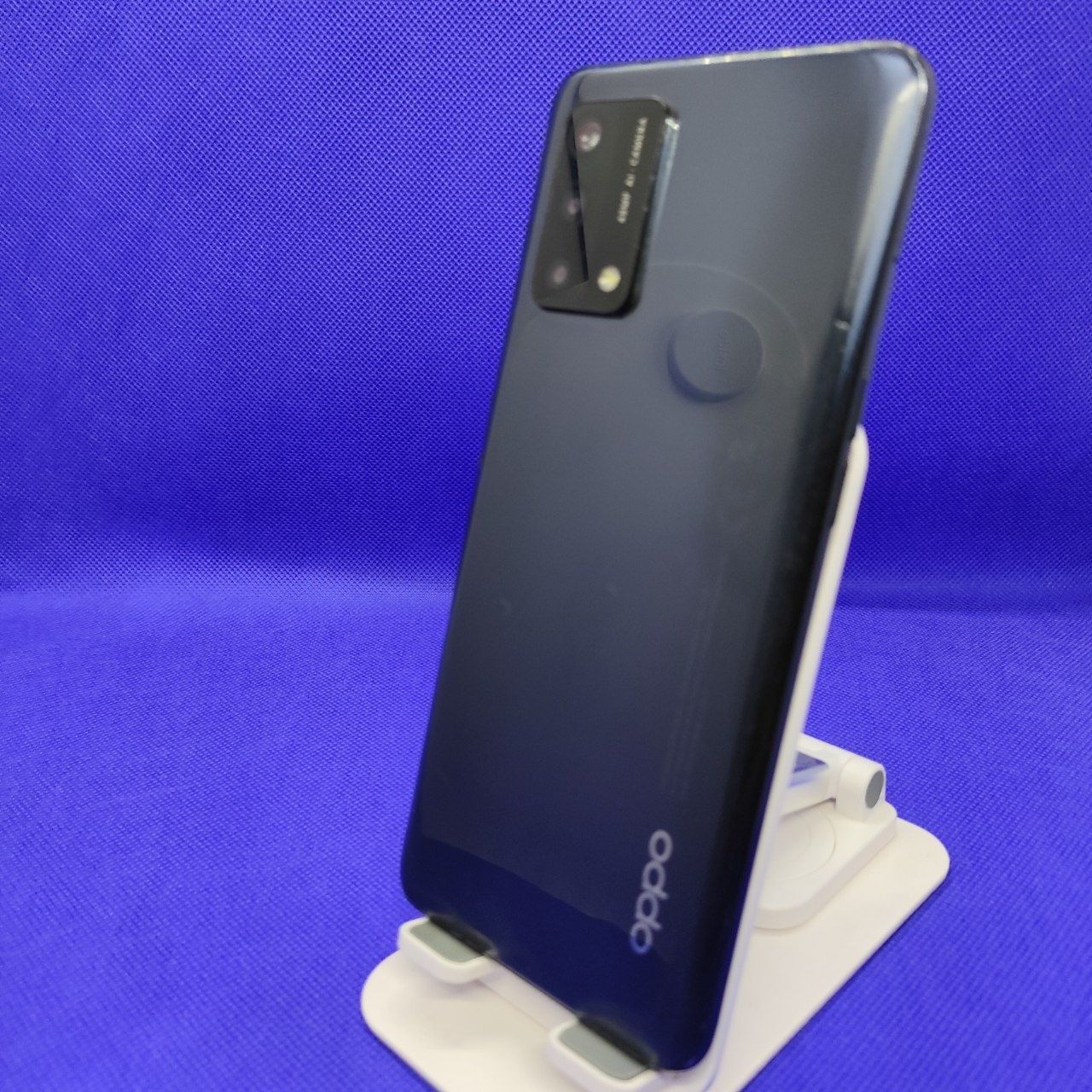 Oppo A74 sotiladi 128Gb