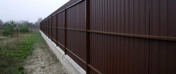 Executam garduri și porți la comanda clientului