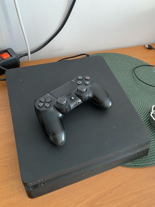 Playstation 4 Slim 500 GB