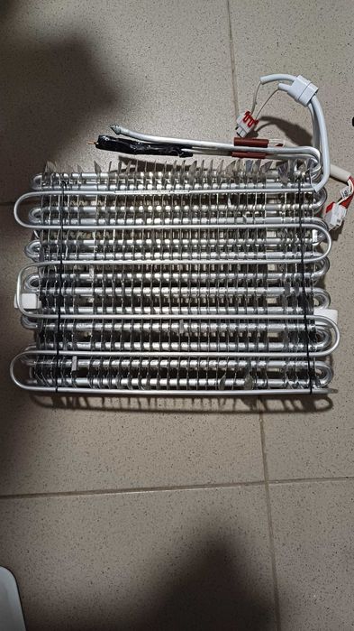 Combina frigosifica beko  .Piese ,model RCNA366E30ZXB