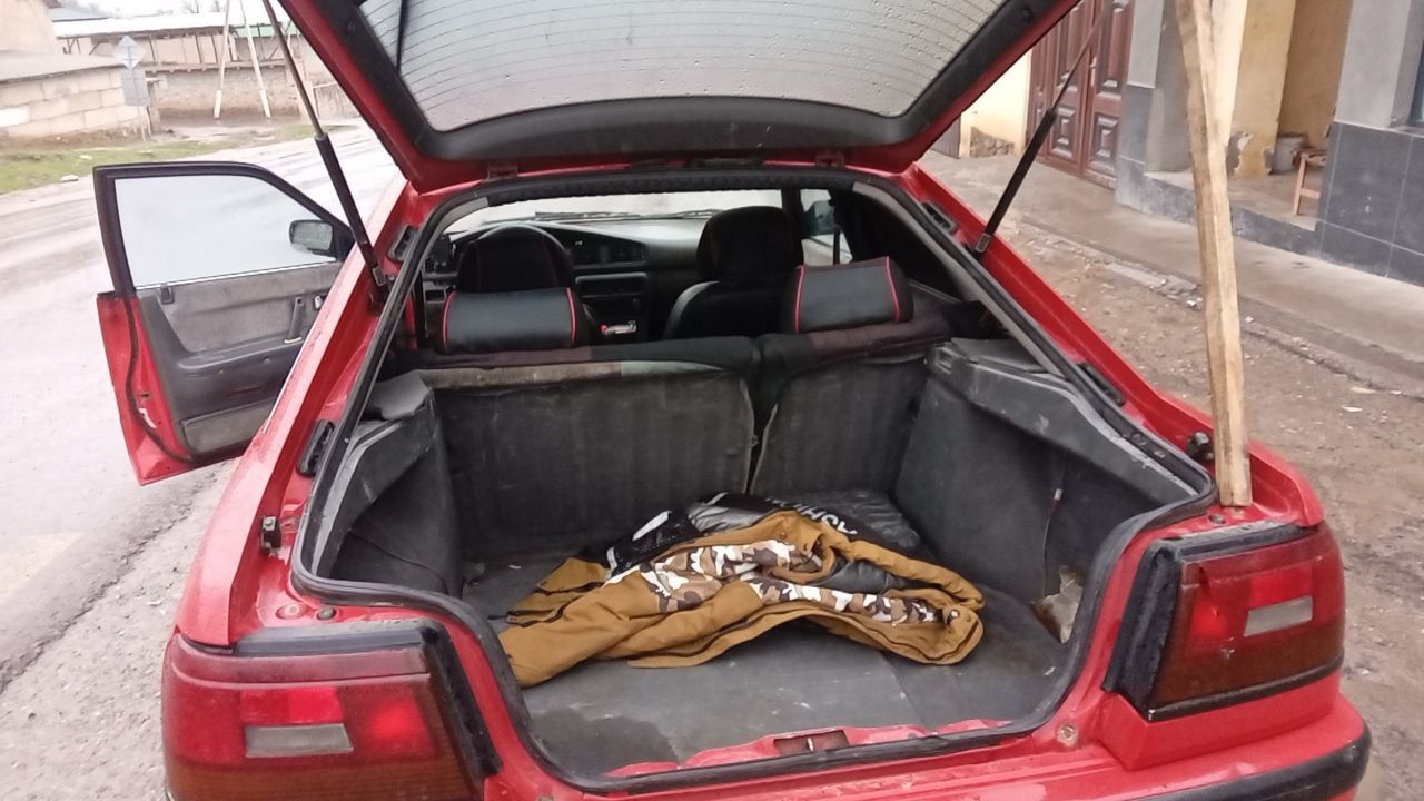 Mazda 626  год 1991
