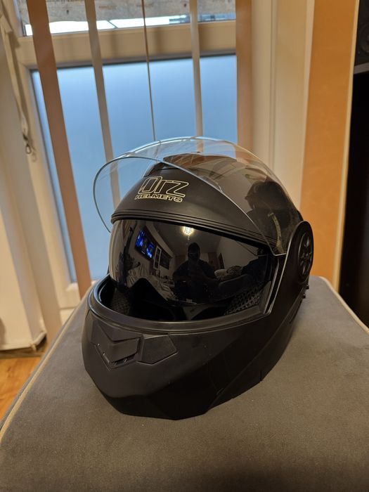 Casca Motocicleta Flip-Up cu ochelari de soare