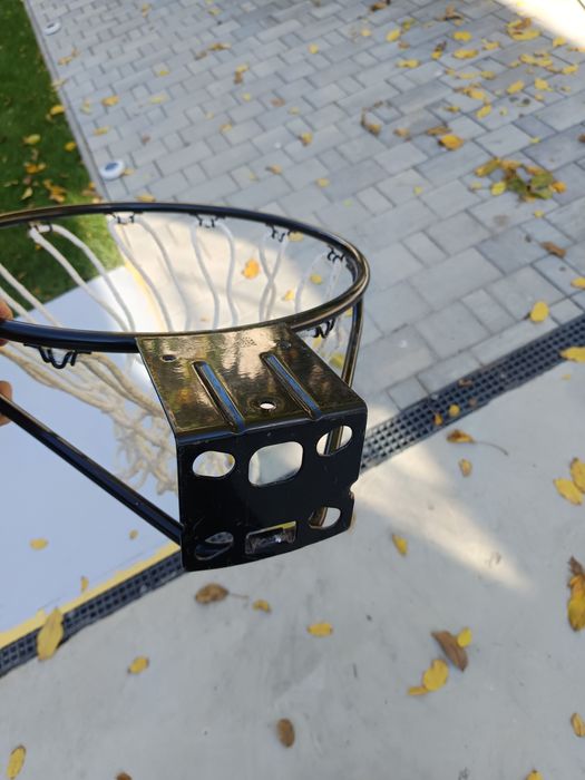 Inel baschet, cos baschet oficial