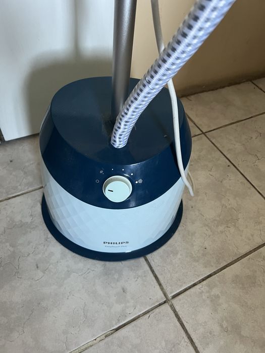 Нов уред-манекен за гладене с пара Philips