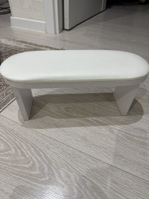 Продам подставку для маникюра